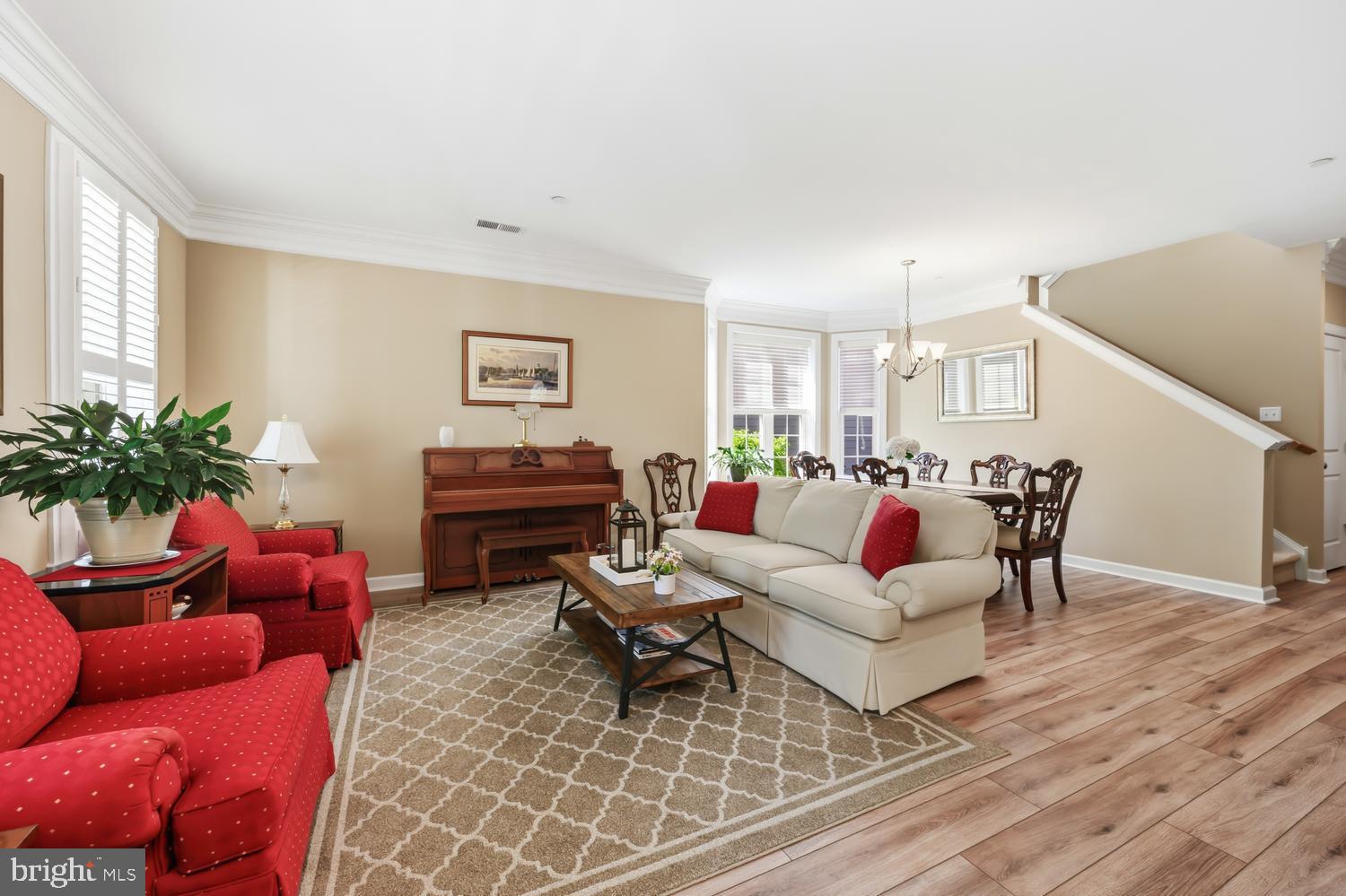 EASTON VILLAGE - Residential