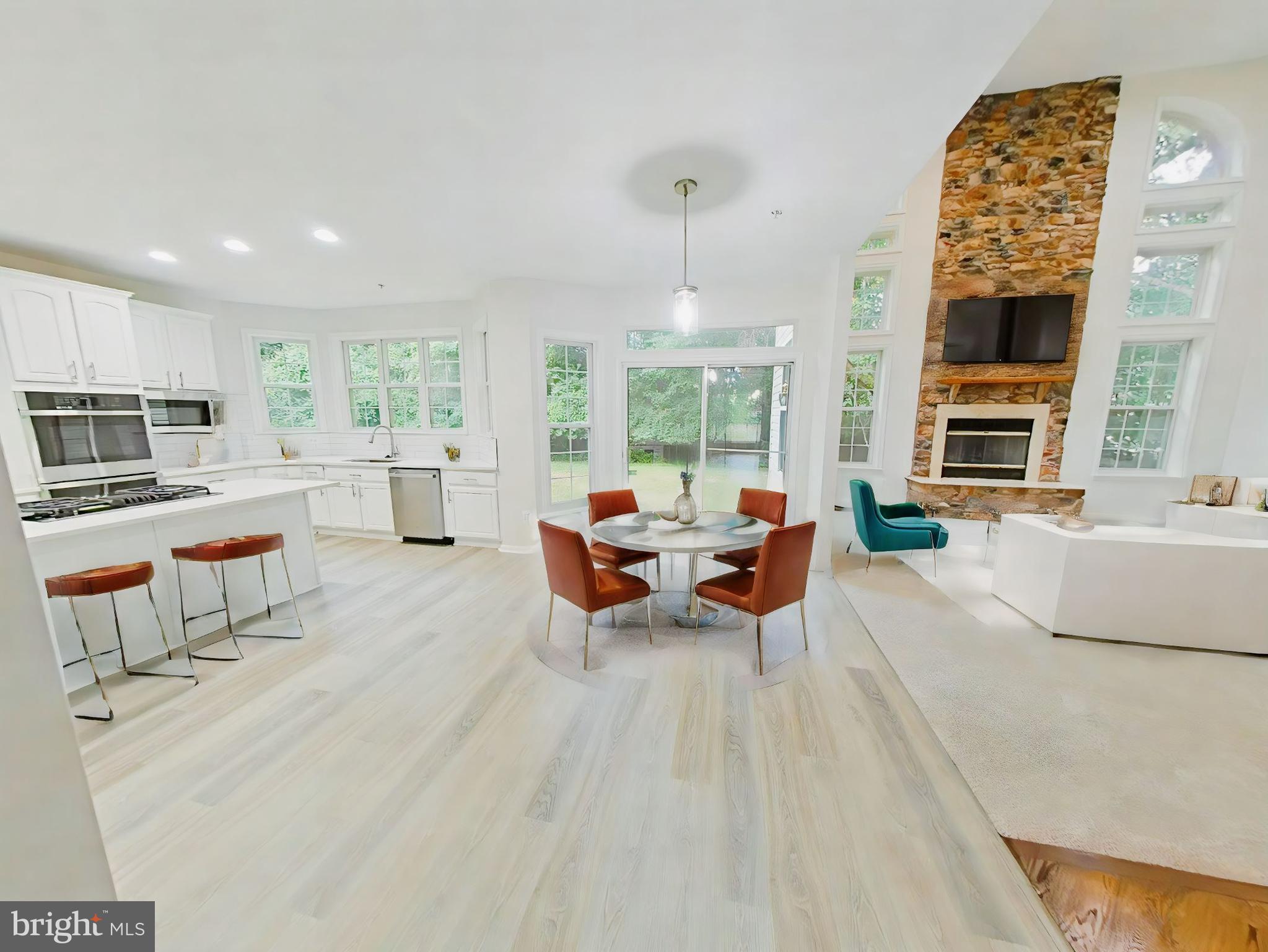 SIERRA MEADOWS - Residential