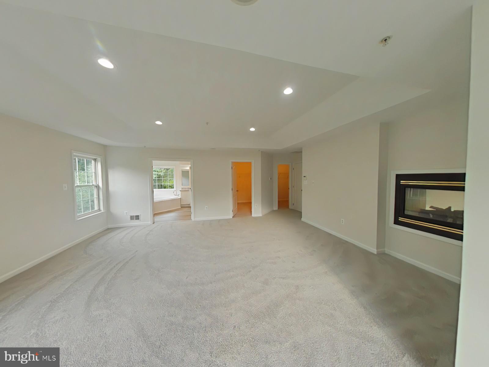 SIERRA MEADOWS - Residential