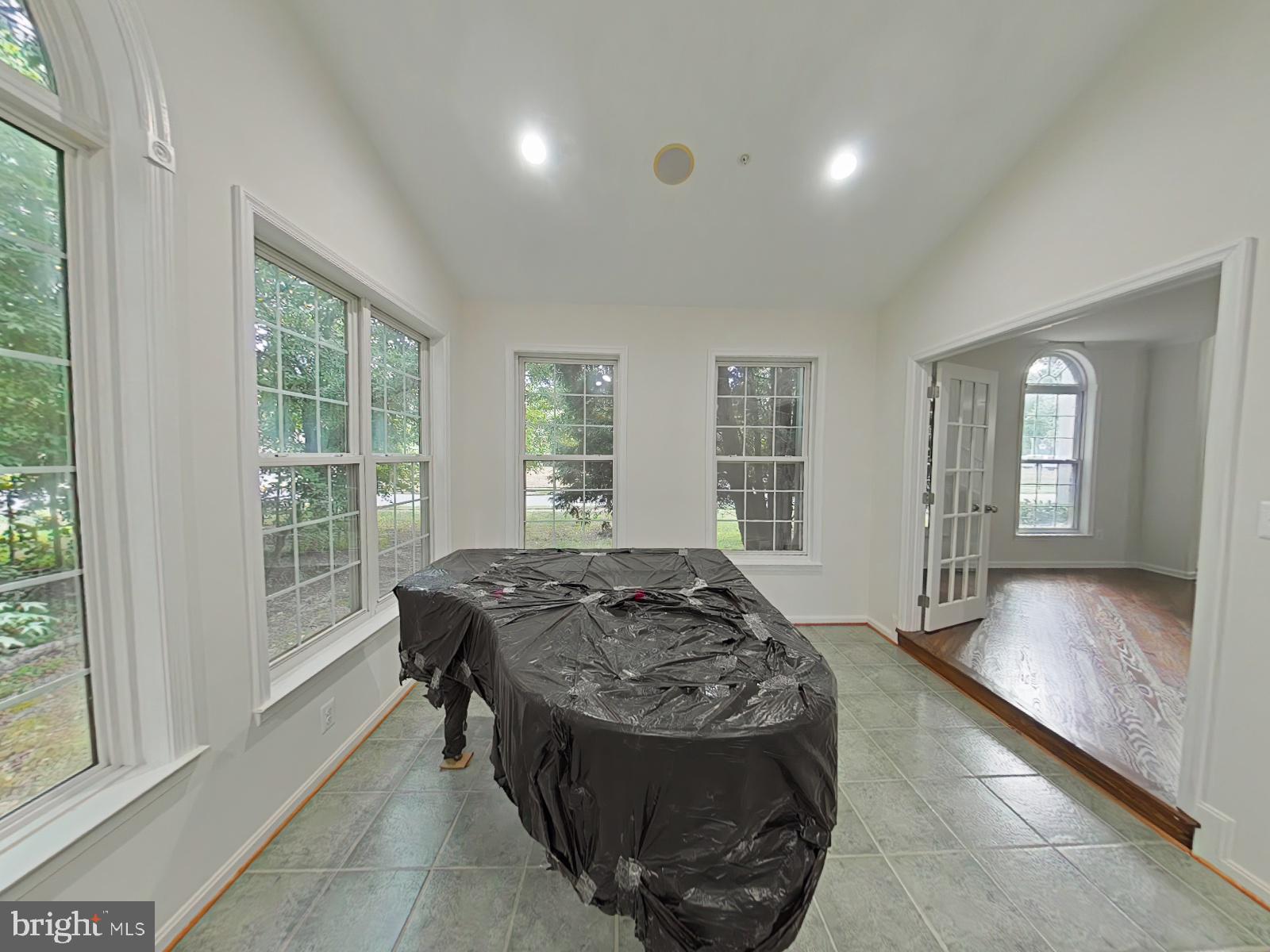 SIERRA MEADOWS - Residential