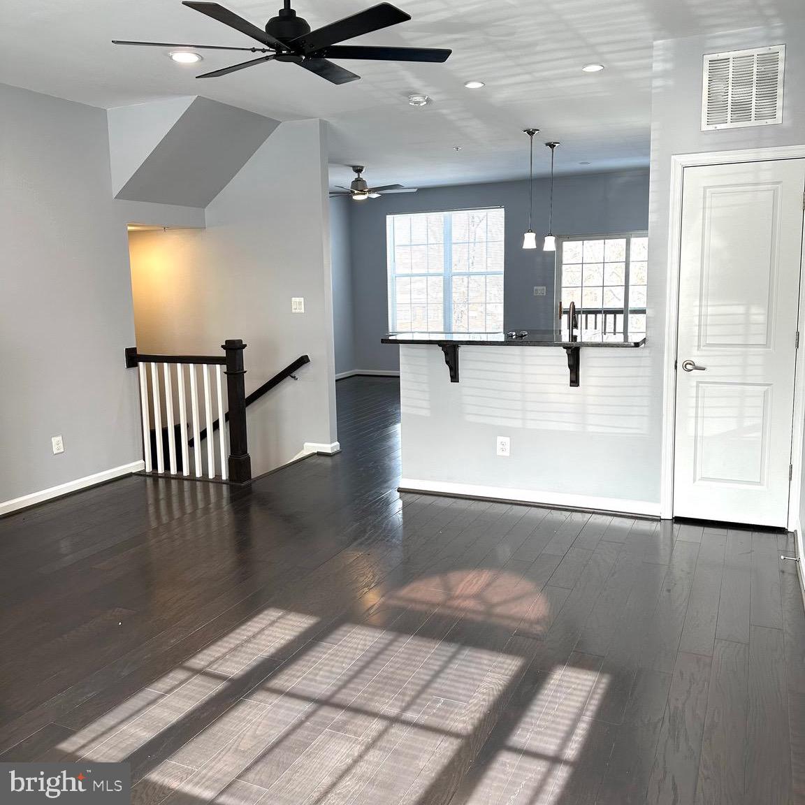 COLUMBIA RUN TOWNHOMES - Residential Lease