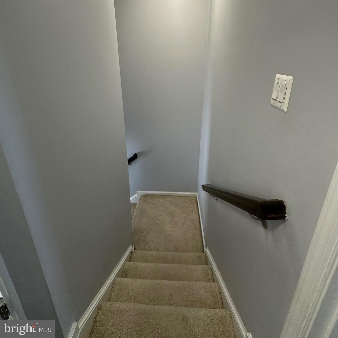 COLUMBIA RUN TOWNHOMES - Residential Lease