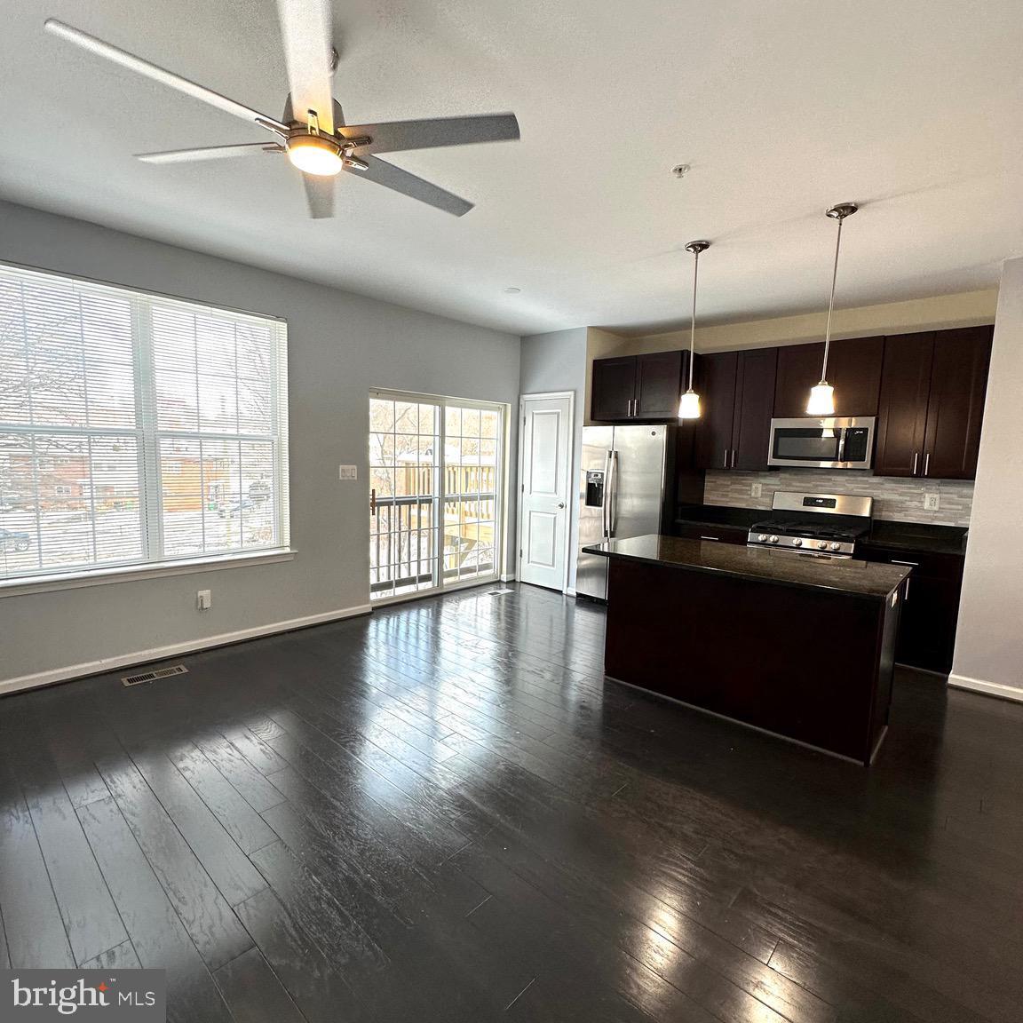 COLUMBIA RUN TOWNHOMES - Residential Lease