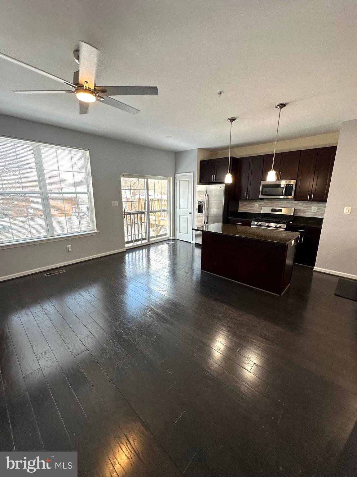 COLUMBIA RUN TOWNHOMES - Residential Lease