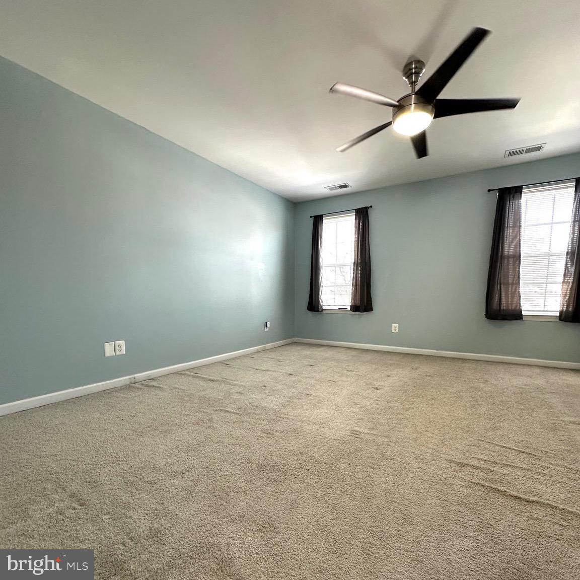 COLUMBIA RUN TOWNHOMES - Residential Lease