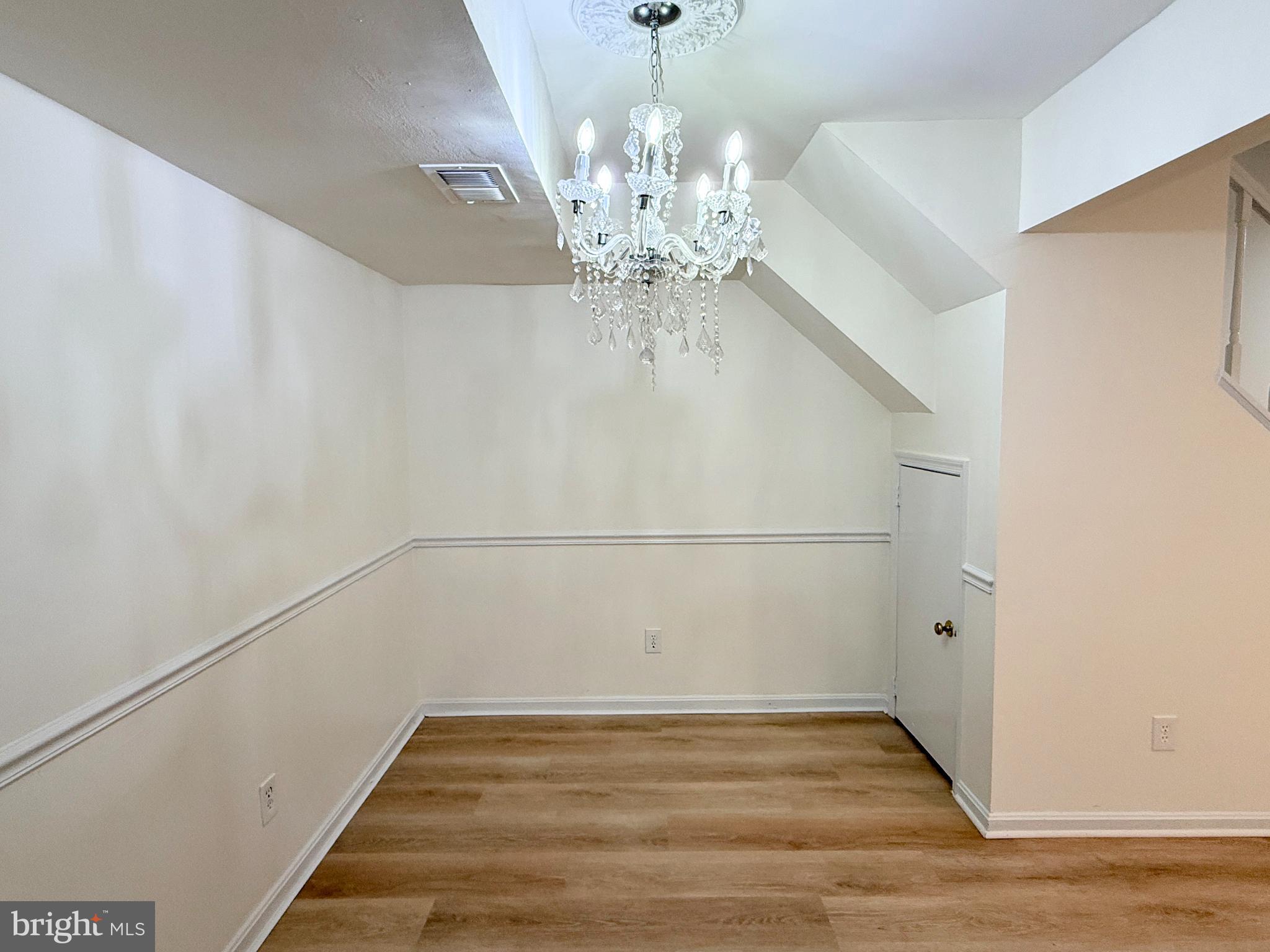 THE HIGHLANDS - Residential