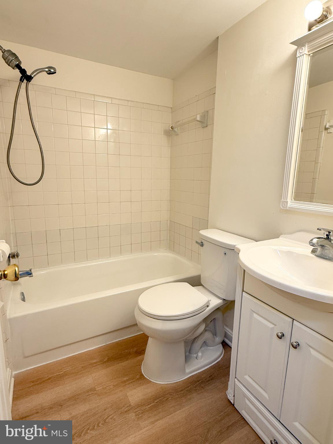 THE HIGHLANDS - Residential