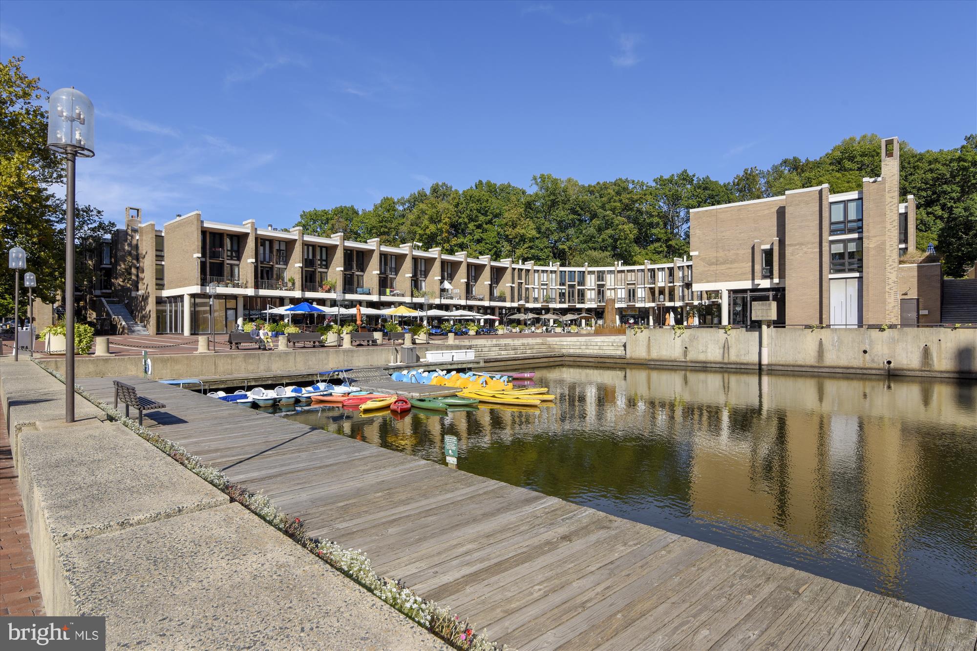 WASHINGTON PLAZA - Residential Lease