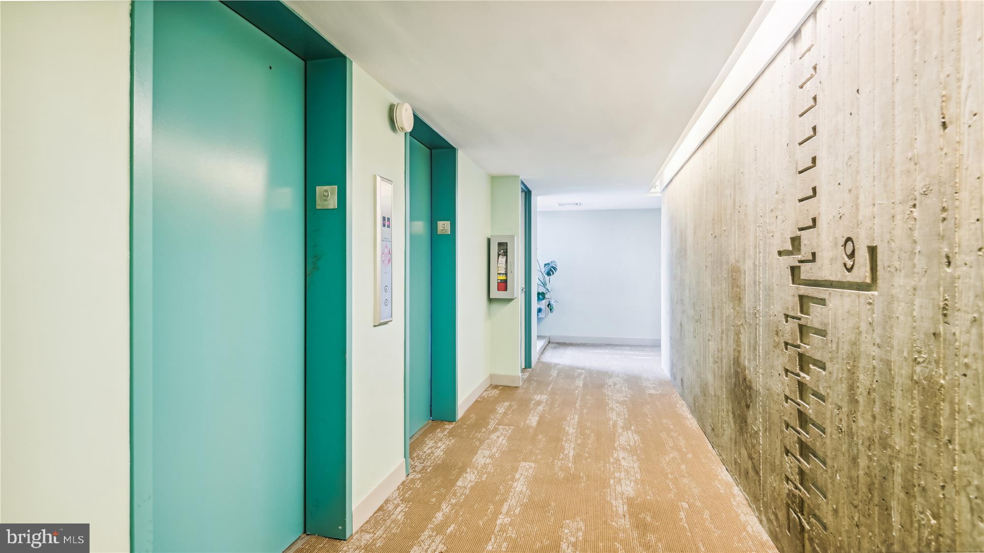 WASHINGTON PLAZA - Residential Lease