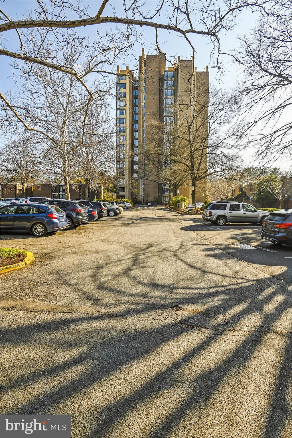 WASHINGTON PLAZA - Residential Lease