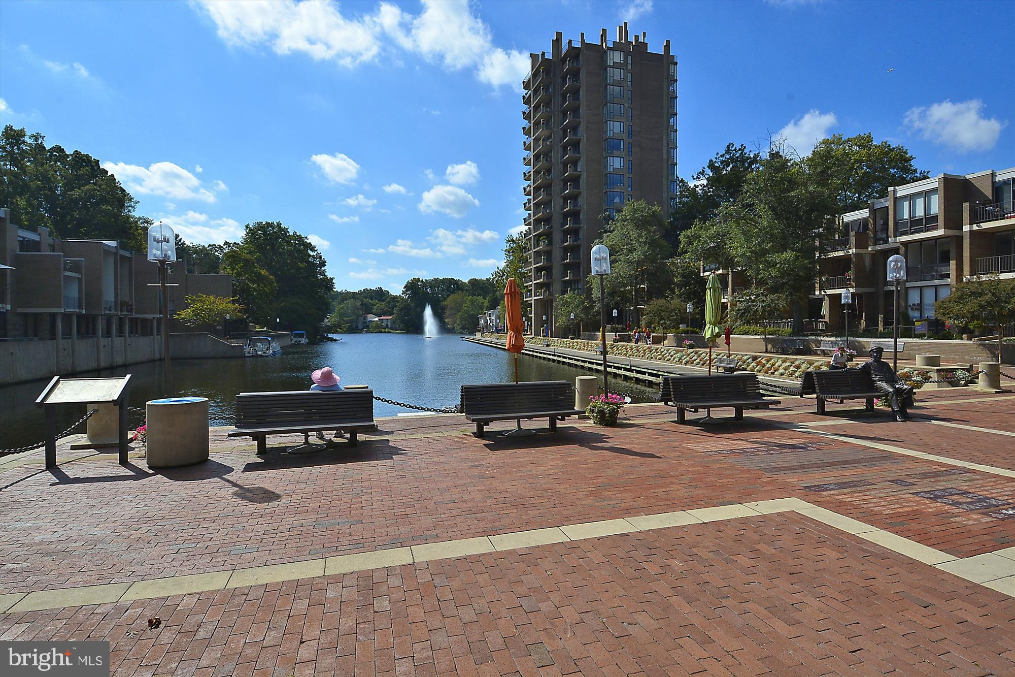 WASHINGTON PLAZA - Residential Lease