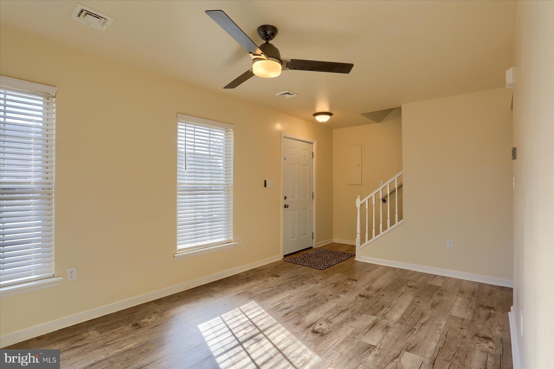 WAVERLY WOODS - Residential