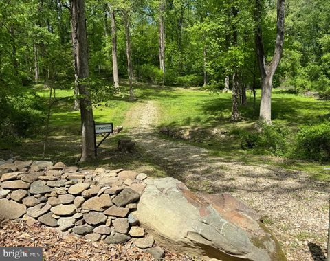 RILEY HOLLOW ROAD HUNTLY VA 22640