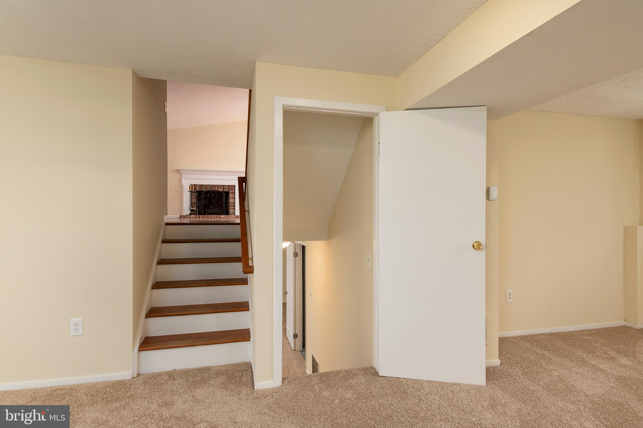 VILLAGE OF OWEN BROWN - Residential