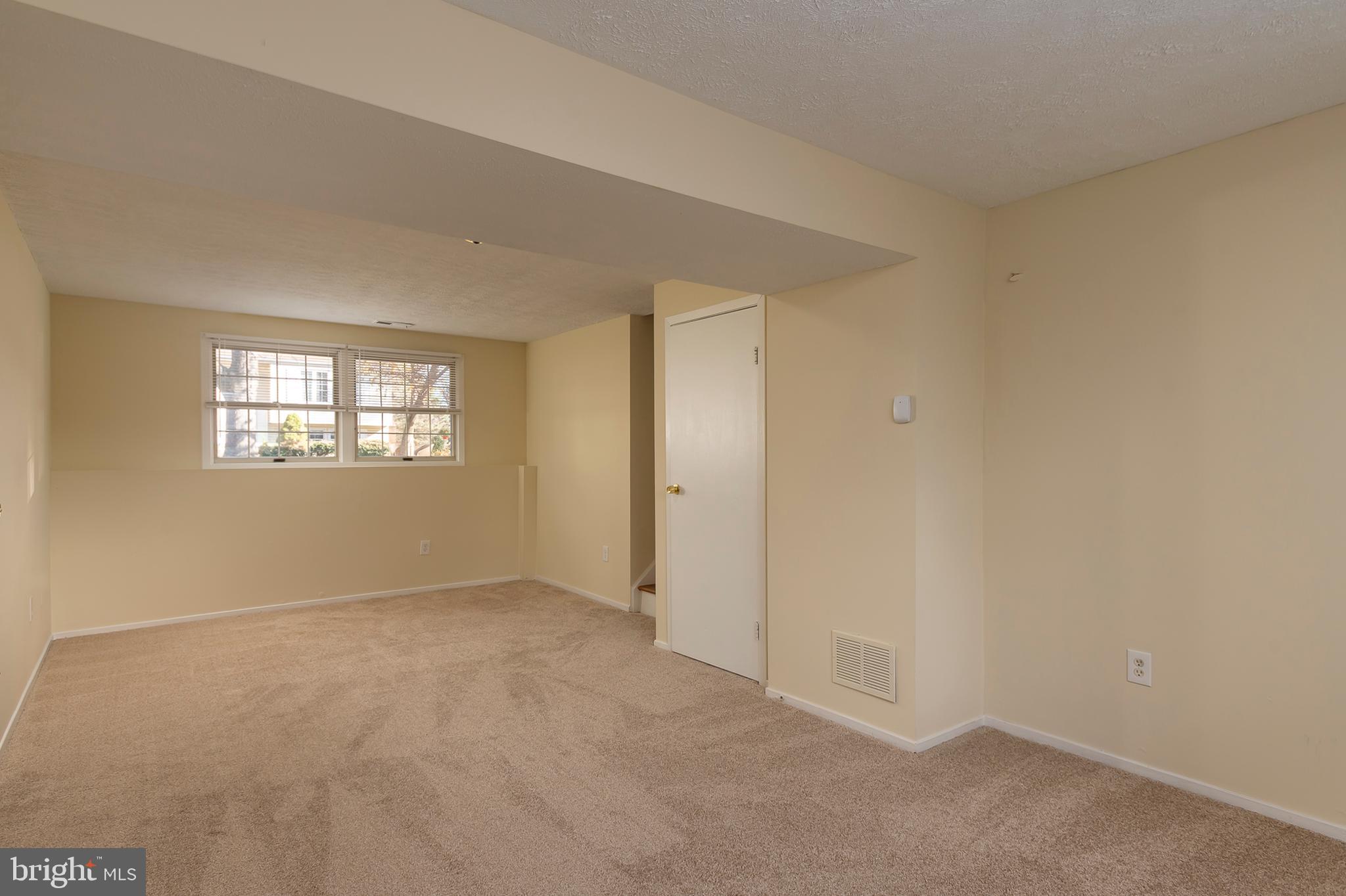 VILLAGE OF OWEN BROWN - Residential