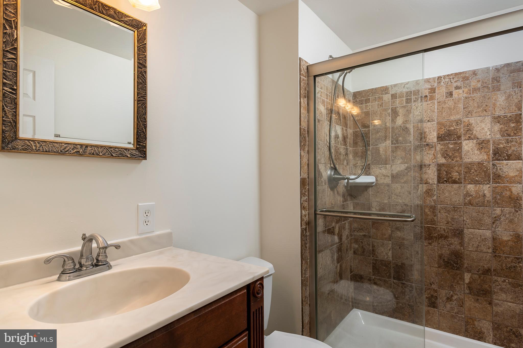 VILLAGE OF OWEN BROWN - Residential