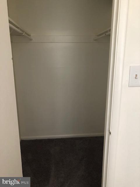 HUNTLEY SQUARE CONDOMINIUMS - Residential