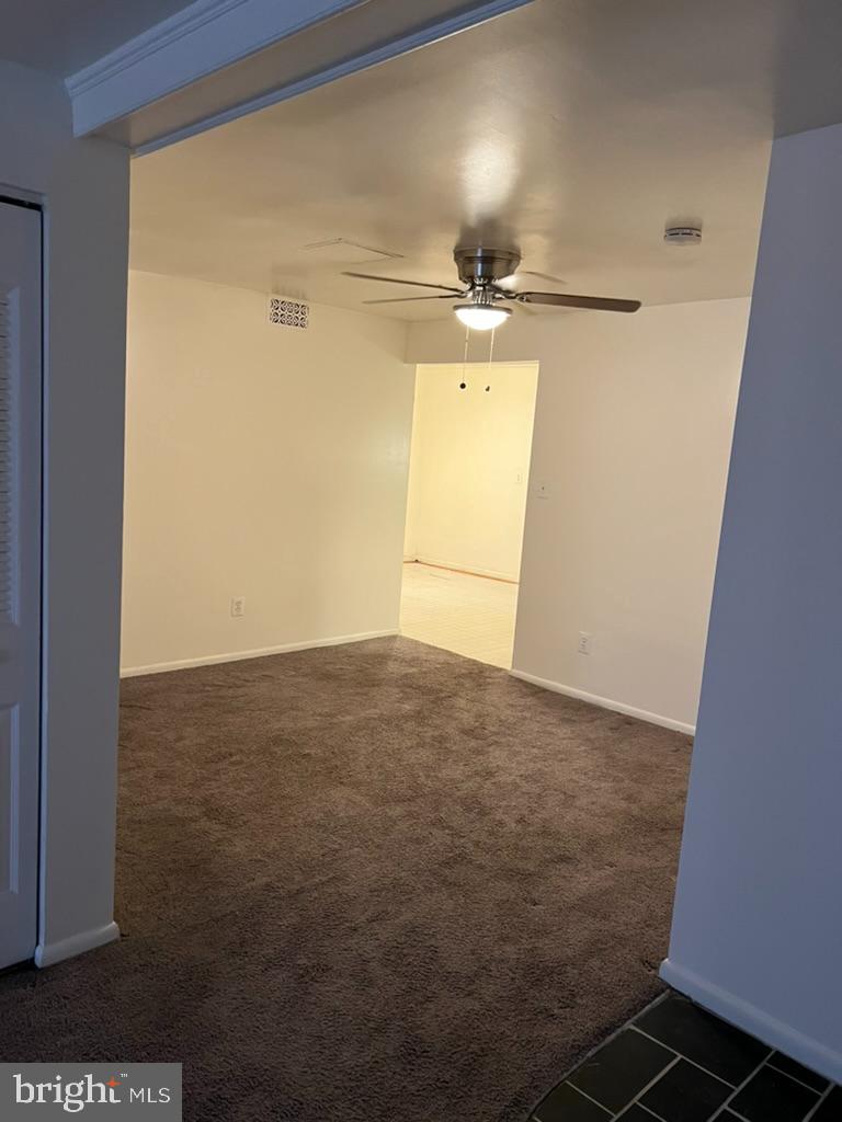 HUNTLEY SQUARE CONDOMINIUMS - Residential