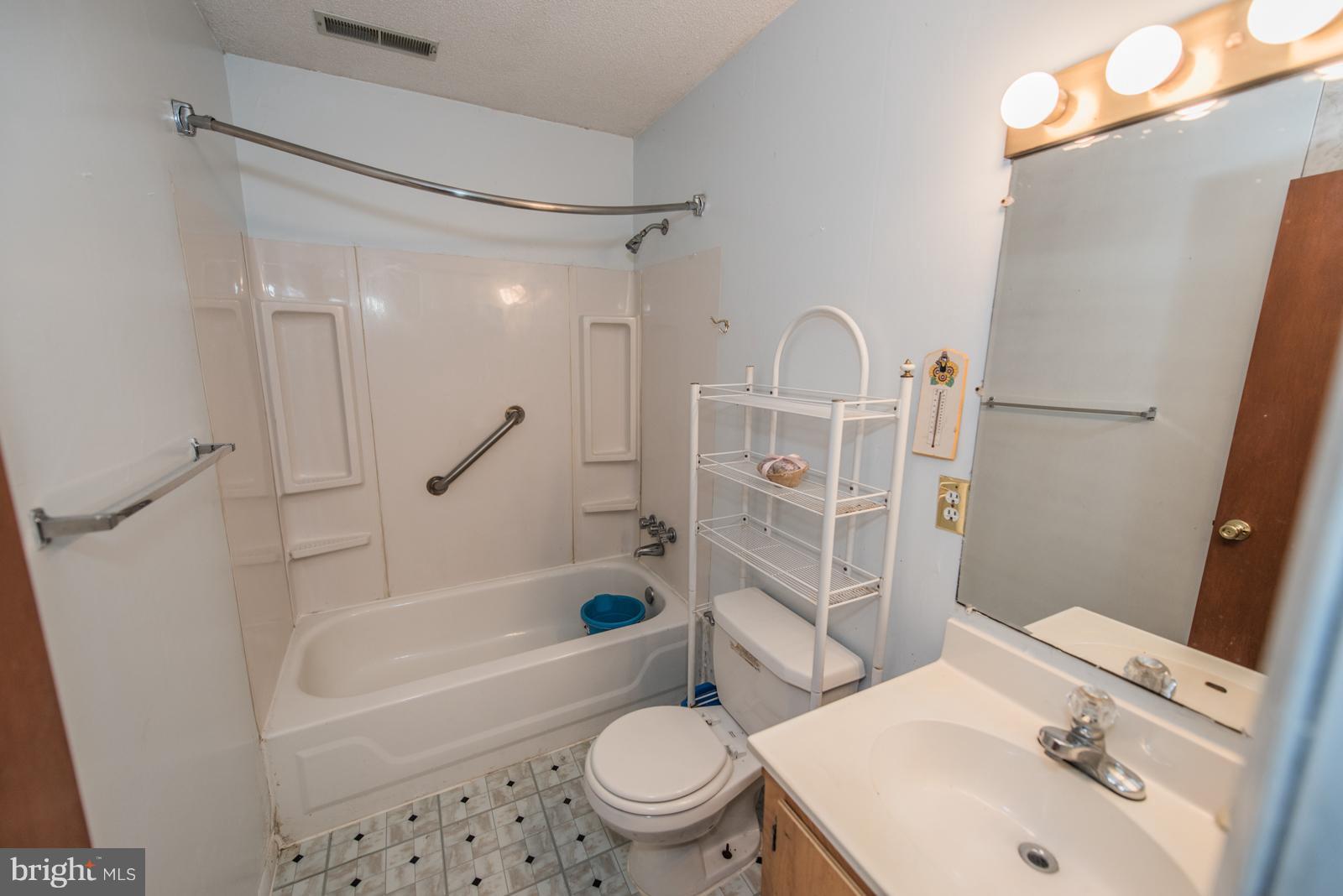 TROUT POND - Residential