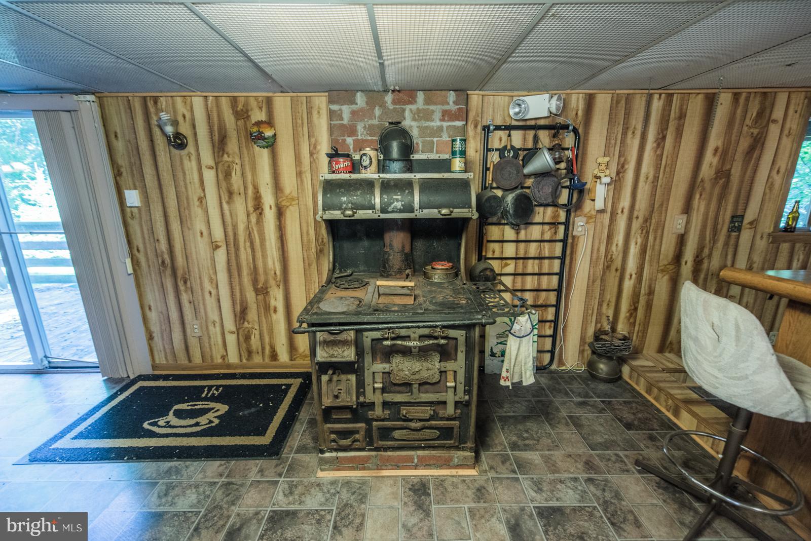 TROUT POND - Residential