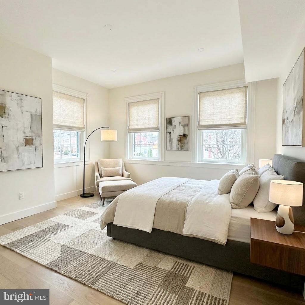300 KINGS HIGHWAY E B