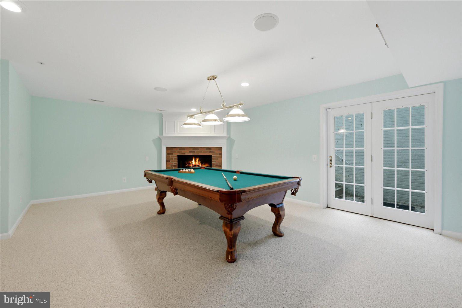 SOUTH RIDING - Residential