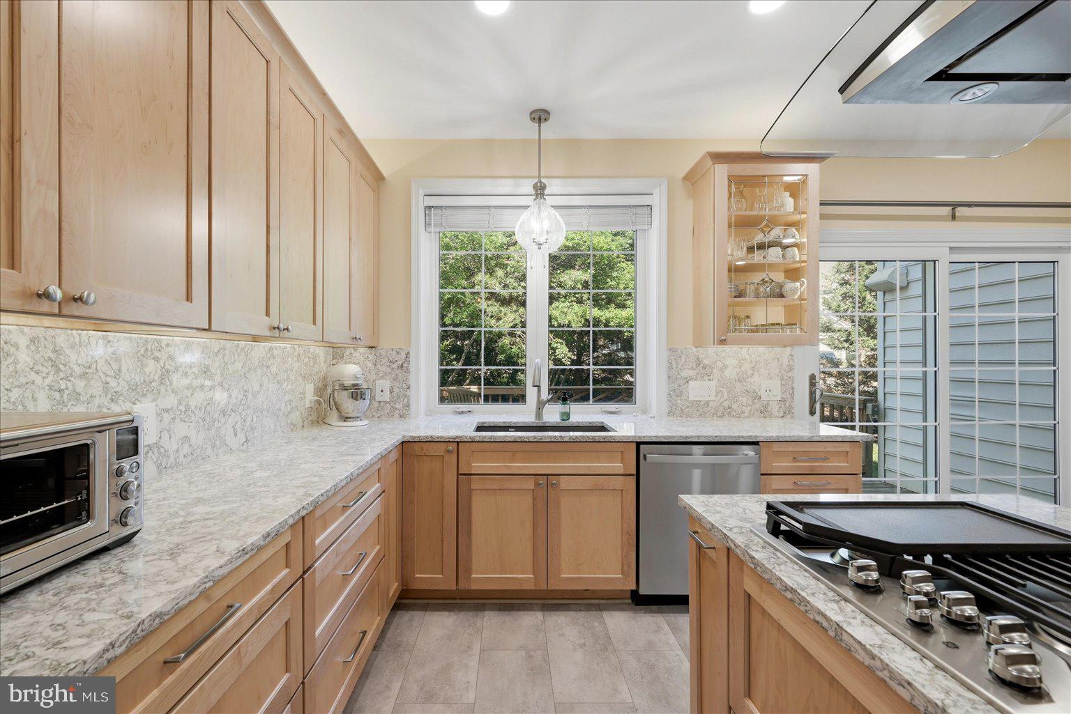 SOUTH RIDING - Residential
