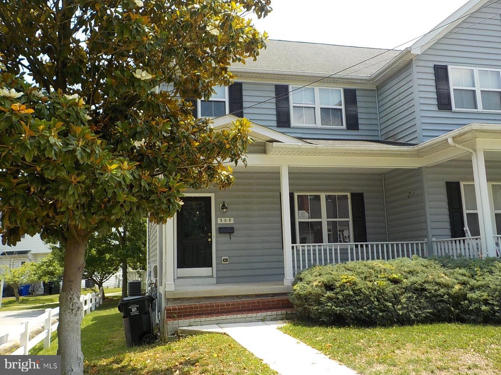 Photo of 308 11th Street, LAUREL, MD 20707 (MLS # MDPG2207064)