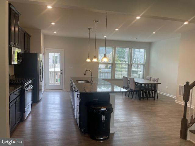 GLENN DALE CROSSING - Residential Lease