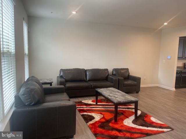 GLENN DALE CROSSING - Residential Lease