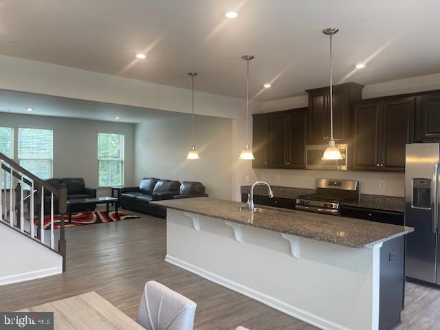 GLENN DALE CROSSING - Residential Lease