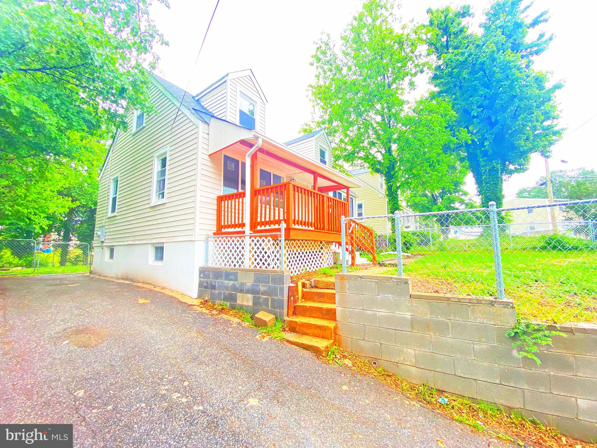 CAPITOL HEIGHTS - Residential