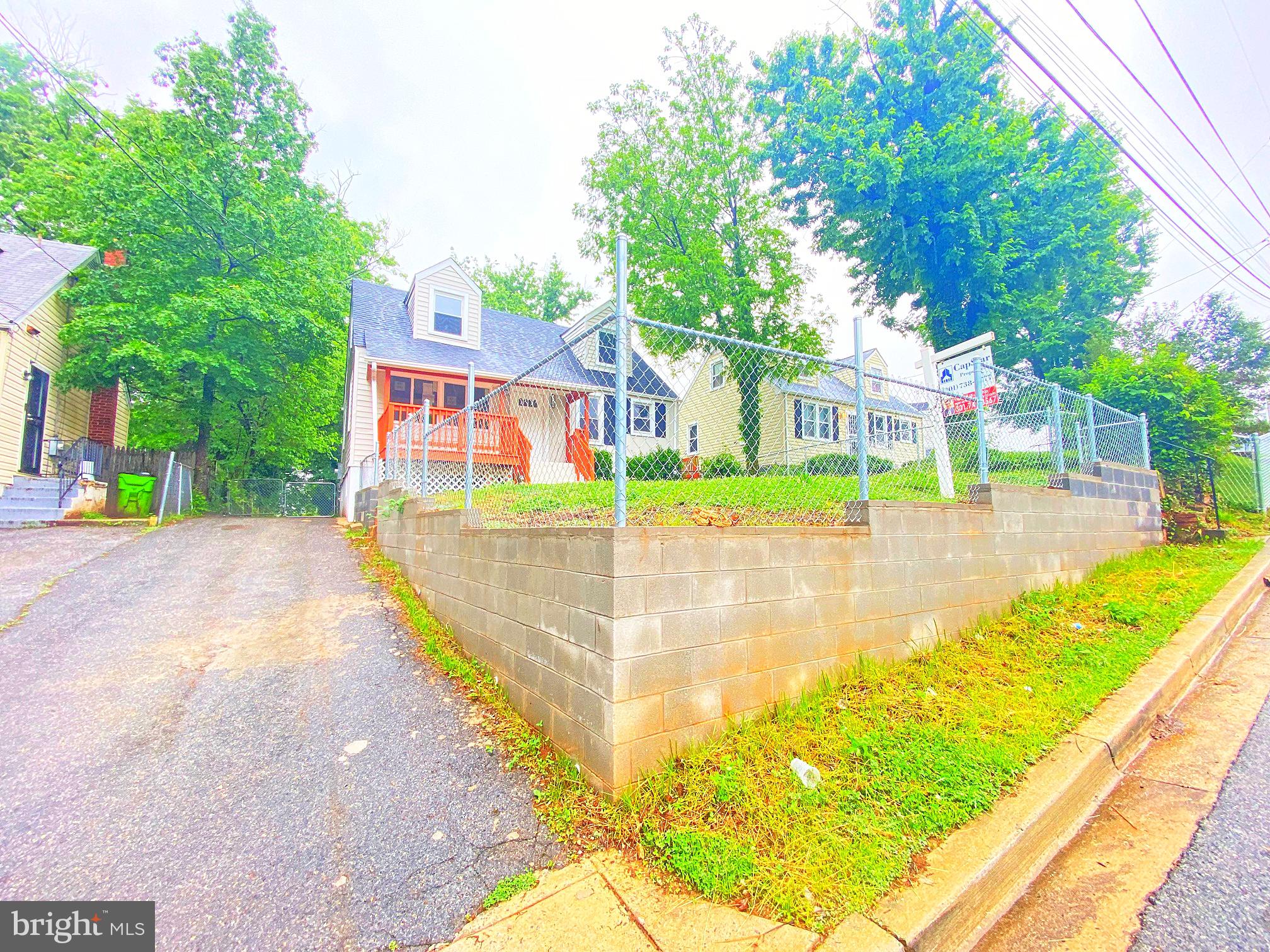 CAPITOL HEIGHTS - Residential