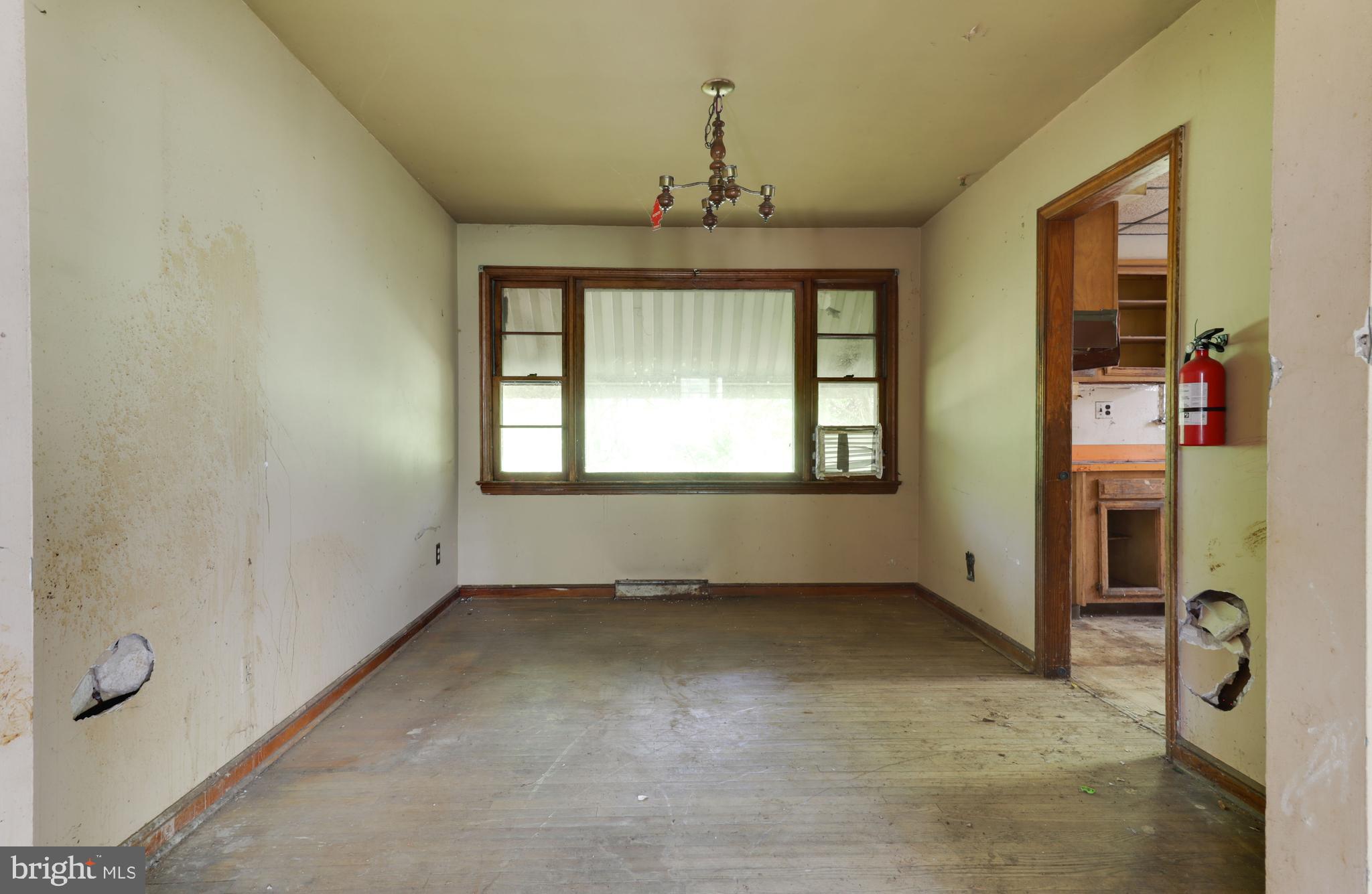444 E BARBER AVENUE
