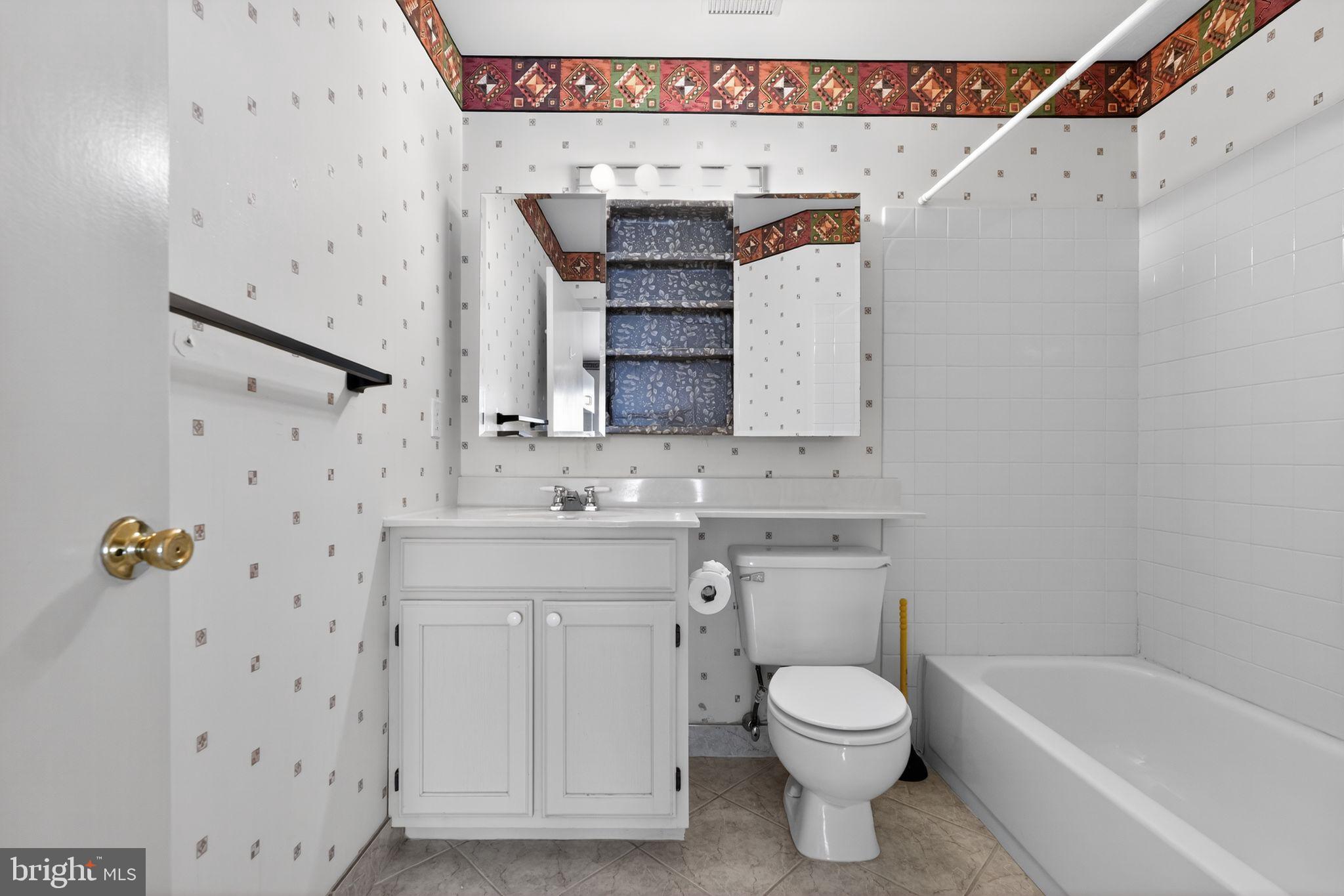 FOUNTAIN POINTE - Residential