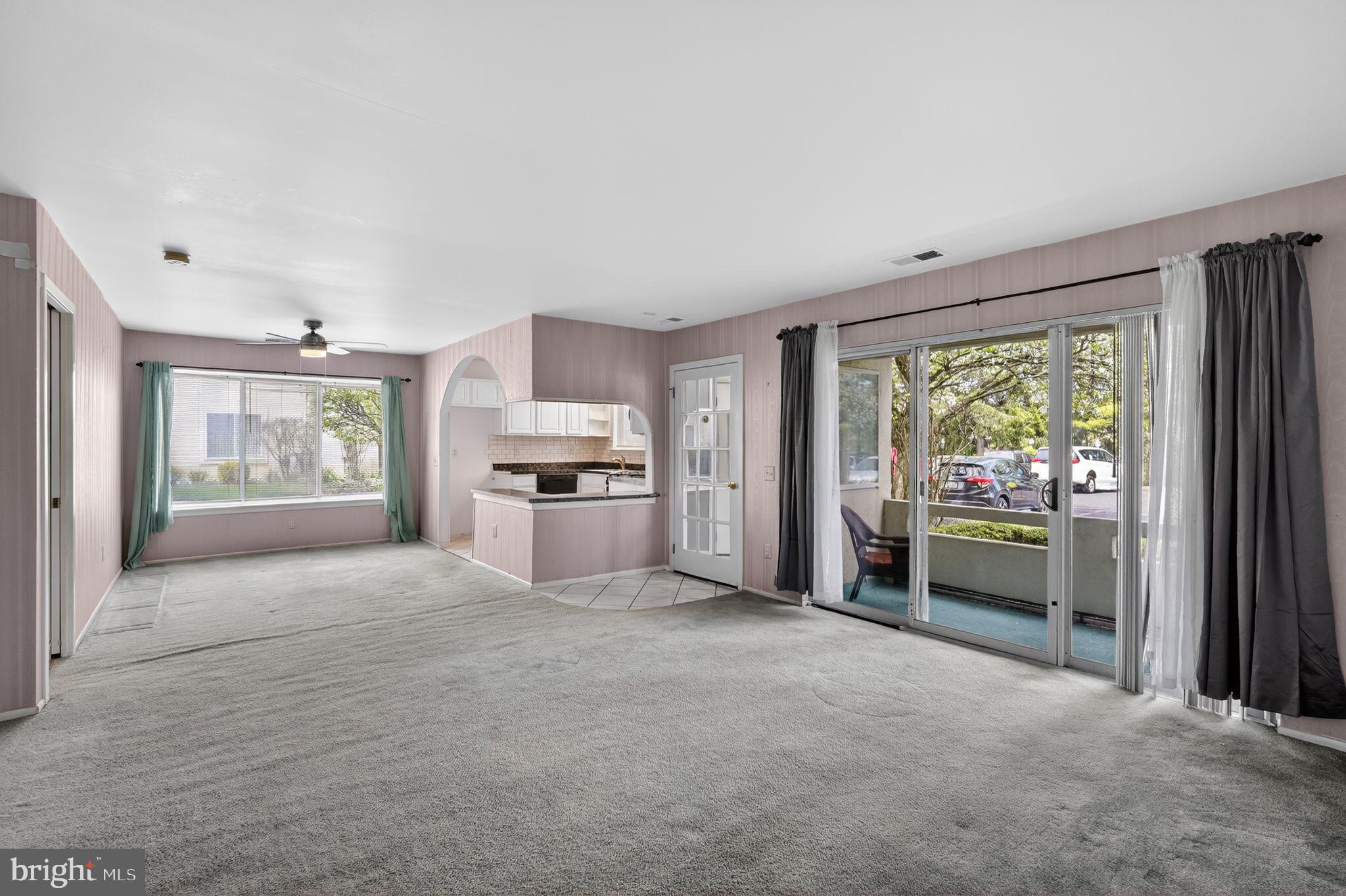 FOUNTAIN POINTE - Residential