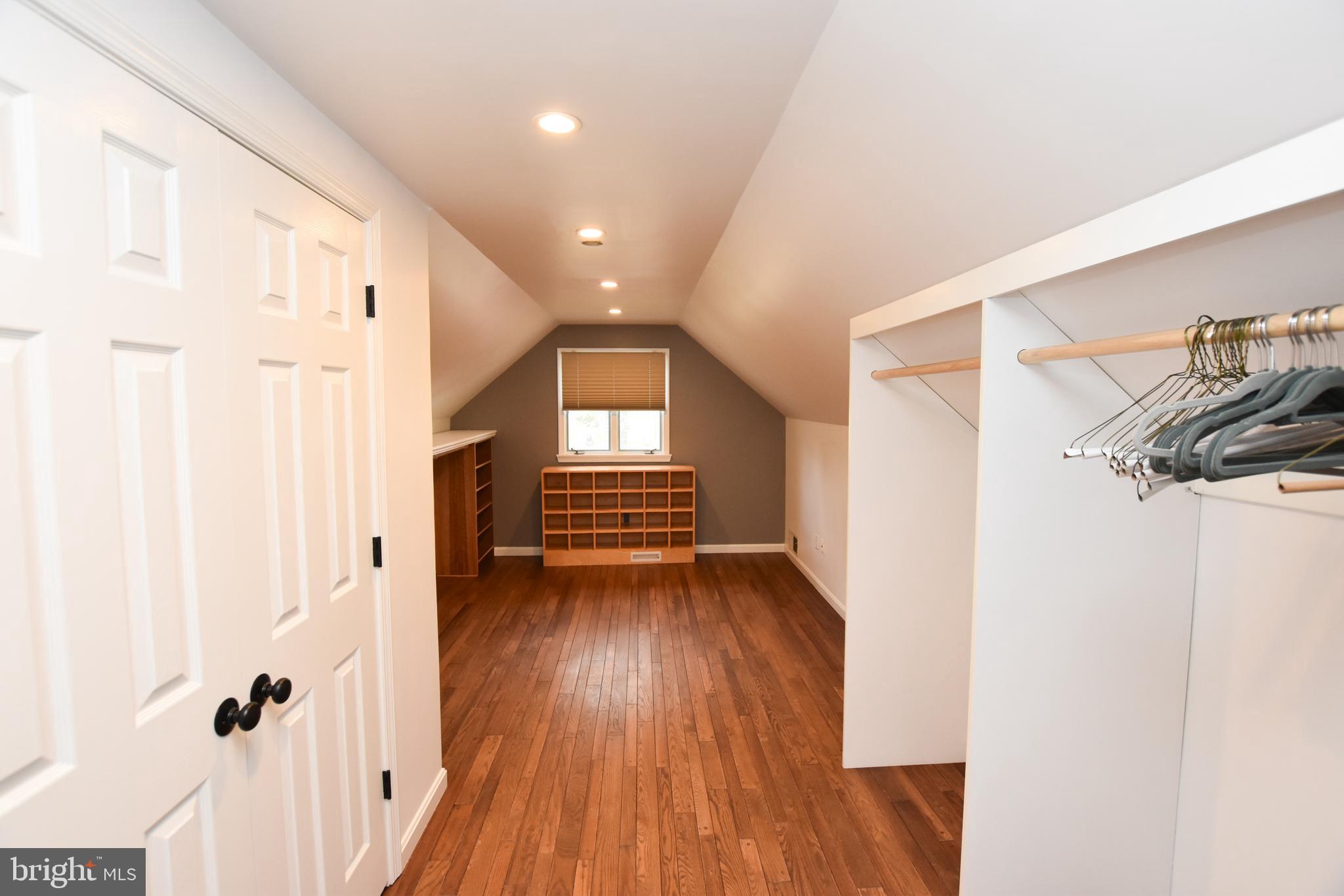 RICHLAND ACRES - Residential Lease