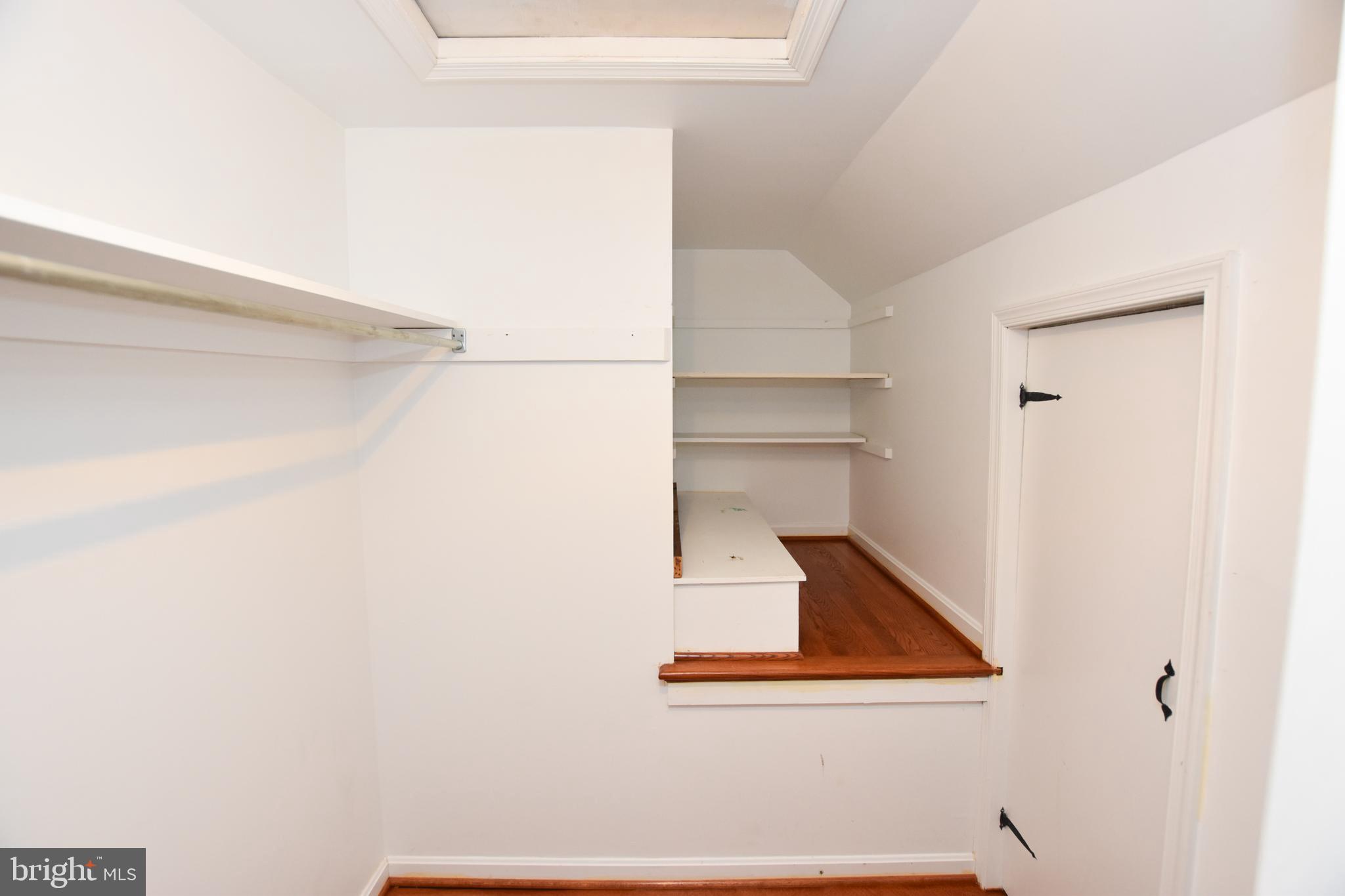 RICHLAND ACRES - Residential Lease