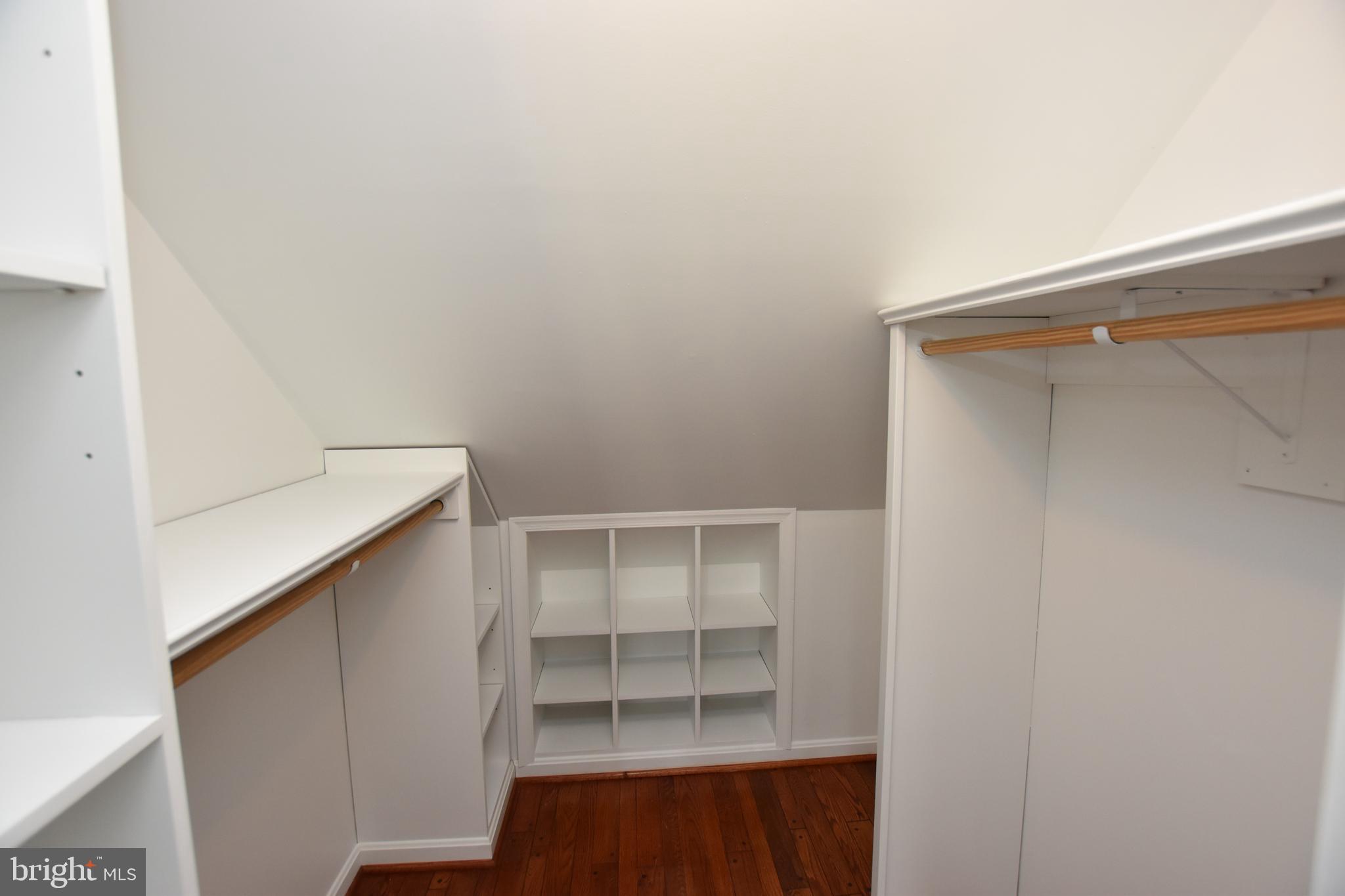 RICHLAND ACRES - Residential Lease