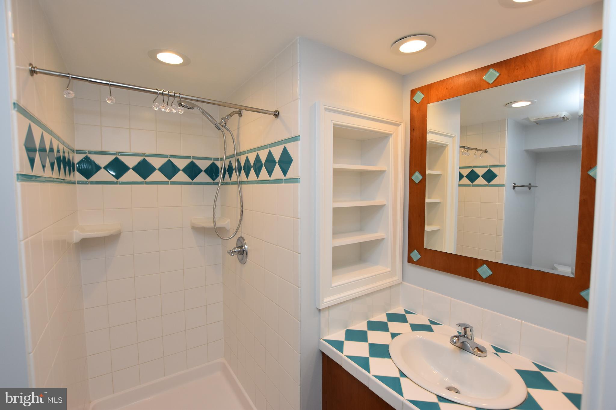 RICHLAND ACRES - Residential Lease