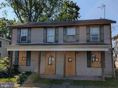 Multifamily For Sale - 204 E 10 Street<br/> BERWICK, PA 18603