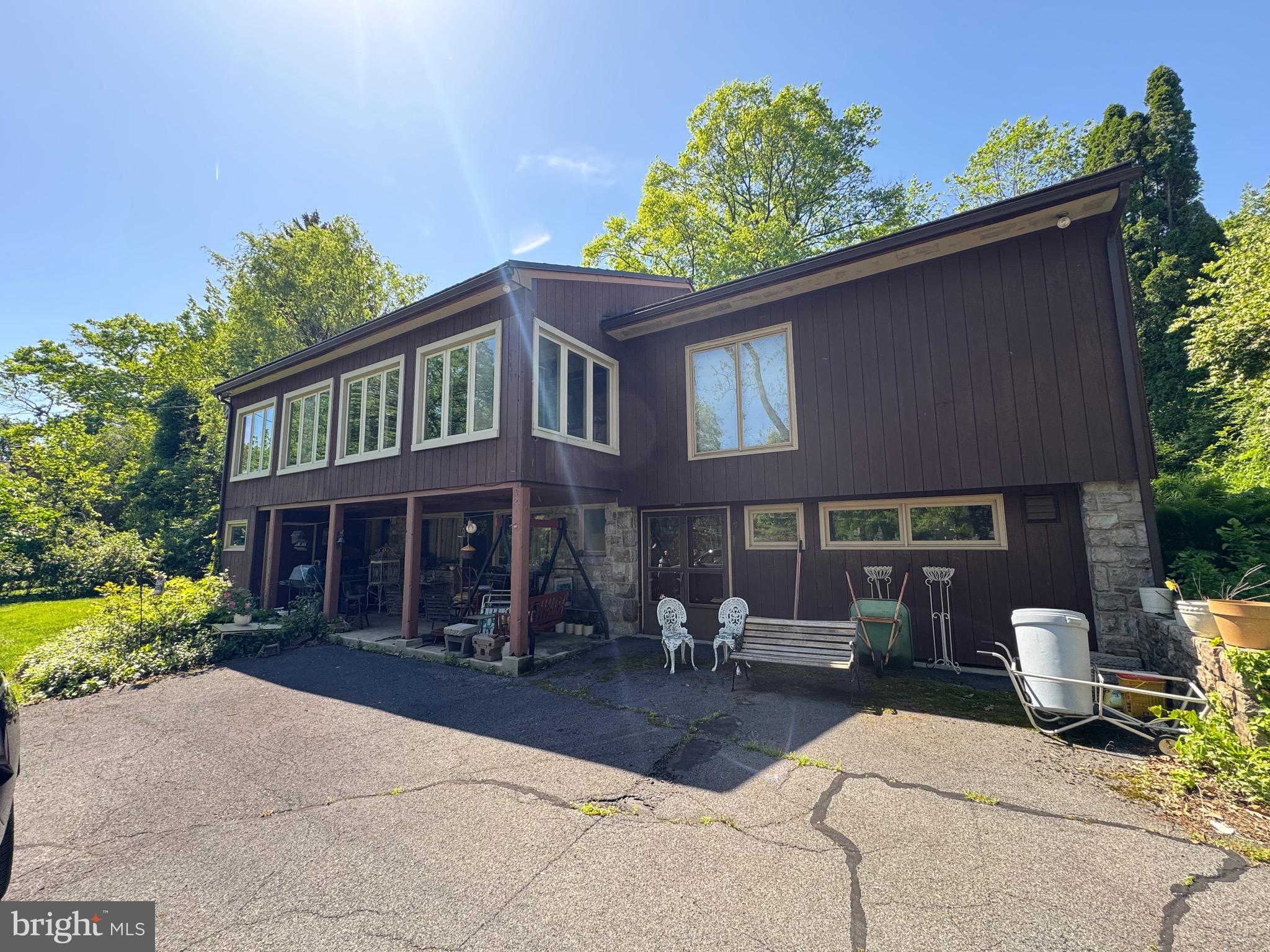 753 WYOMISSING BOULEVARD
