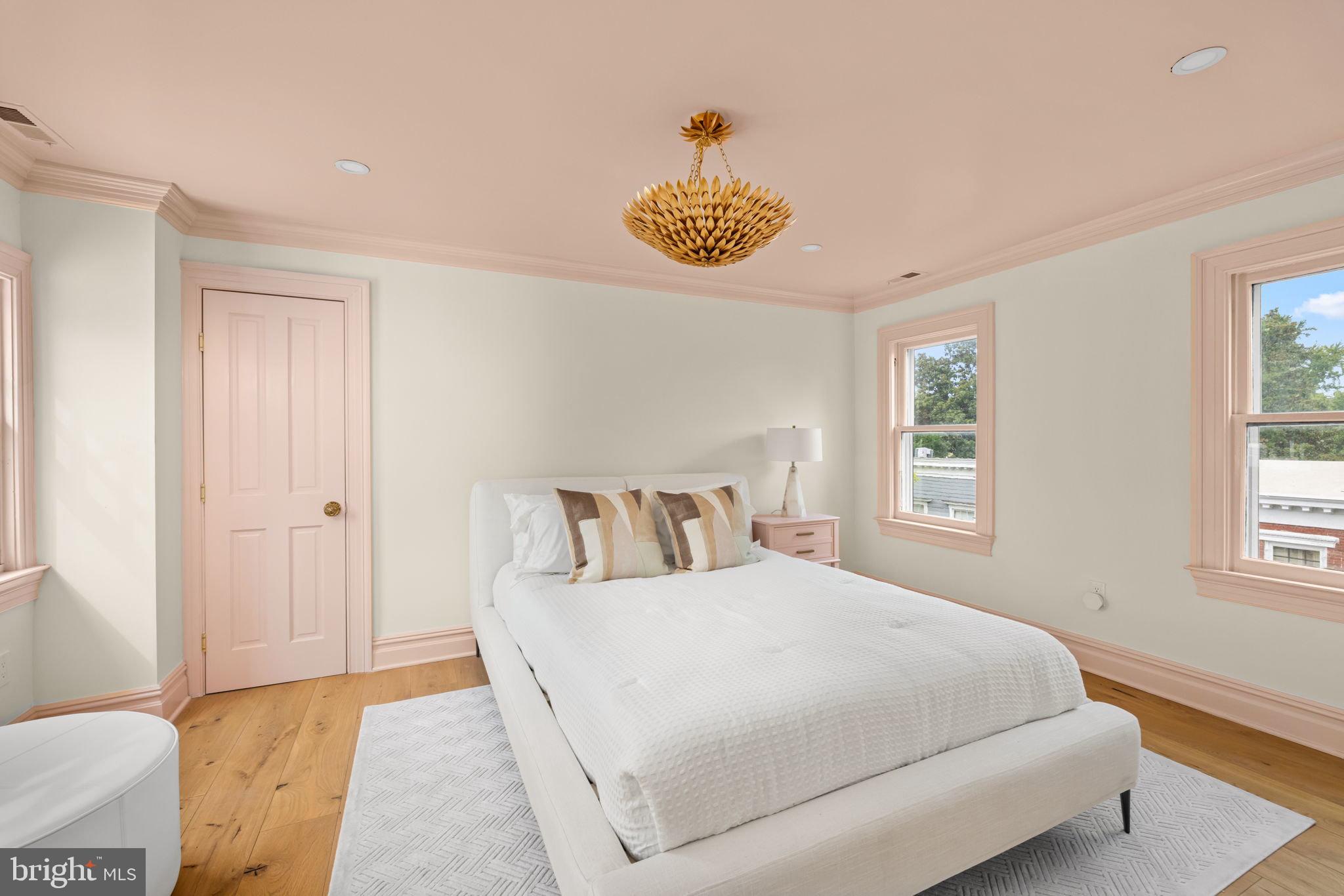 GEORGETOWN - Residential