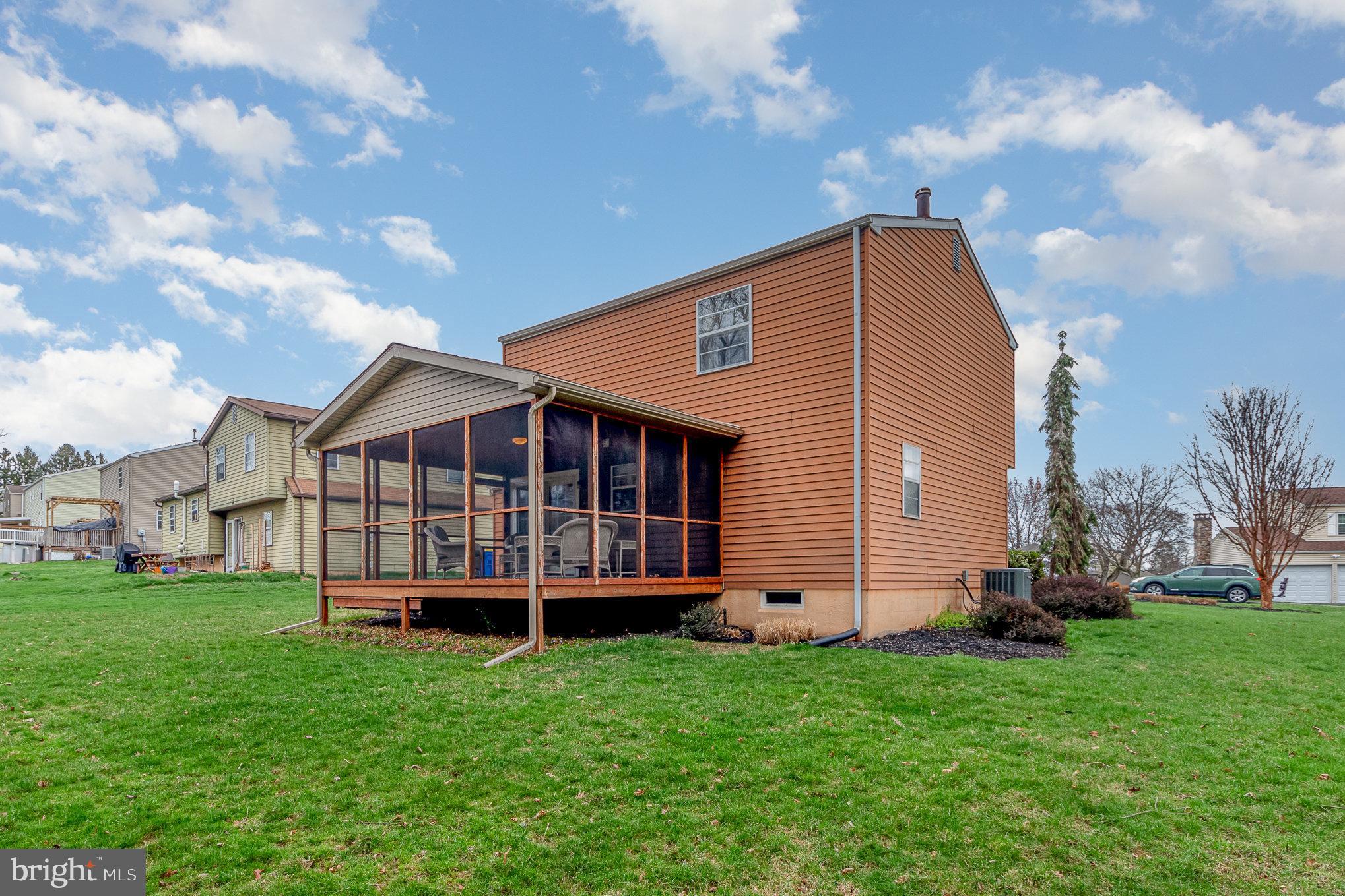 ROLLING RIDGE - Residential