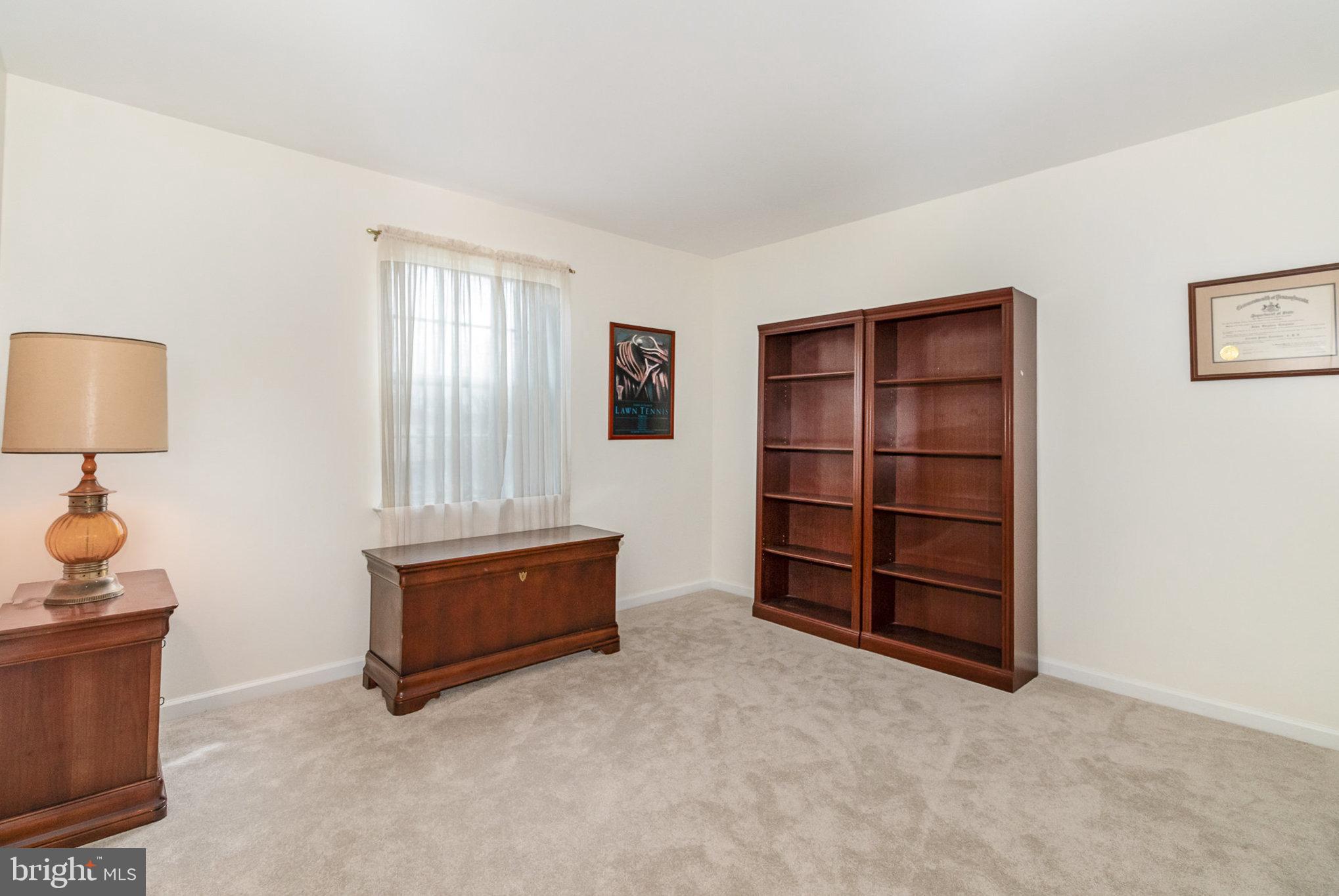 ROLLING RIDGE - Residential