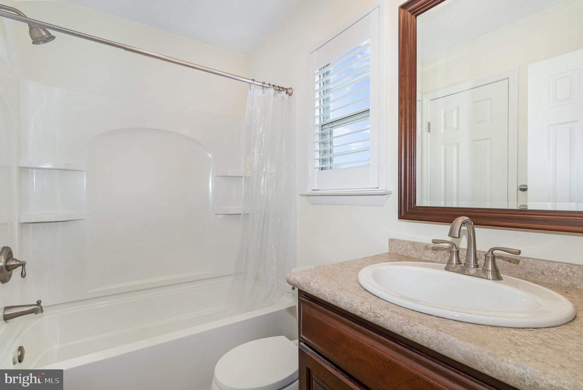 ROLLING RIDGE - Residential