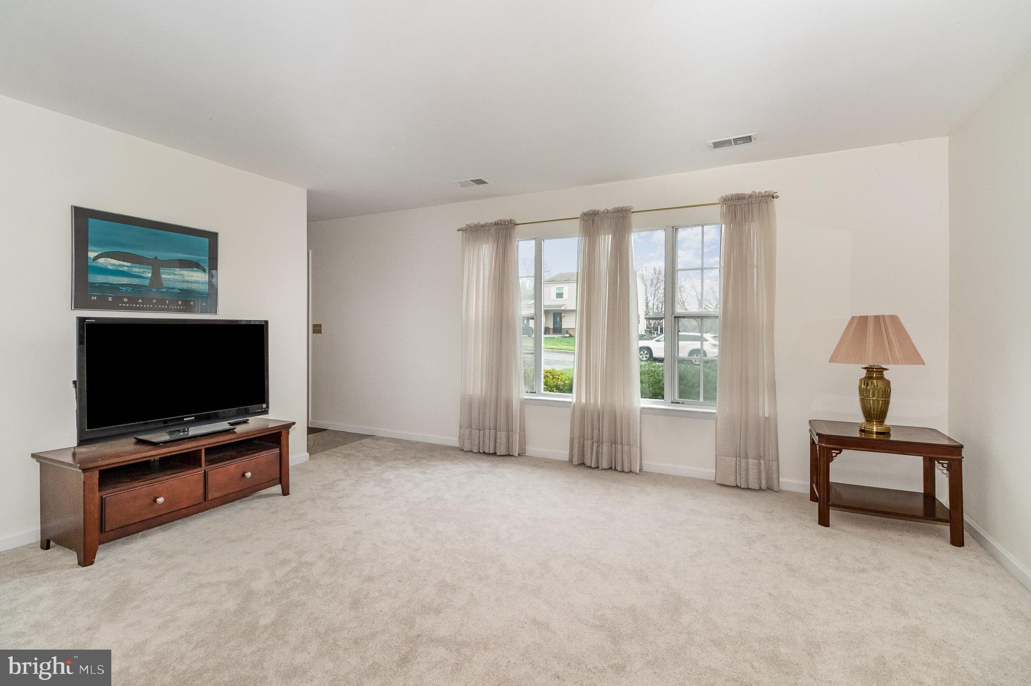 ROLLING RIDGE - Residential