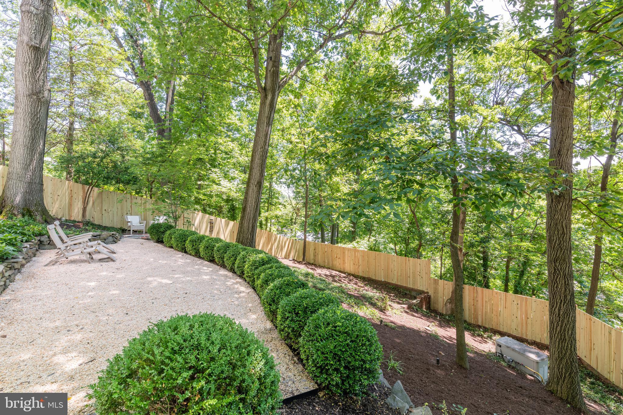 BEVERLEY HILLS - Residential