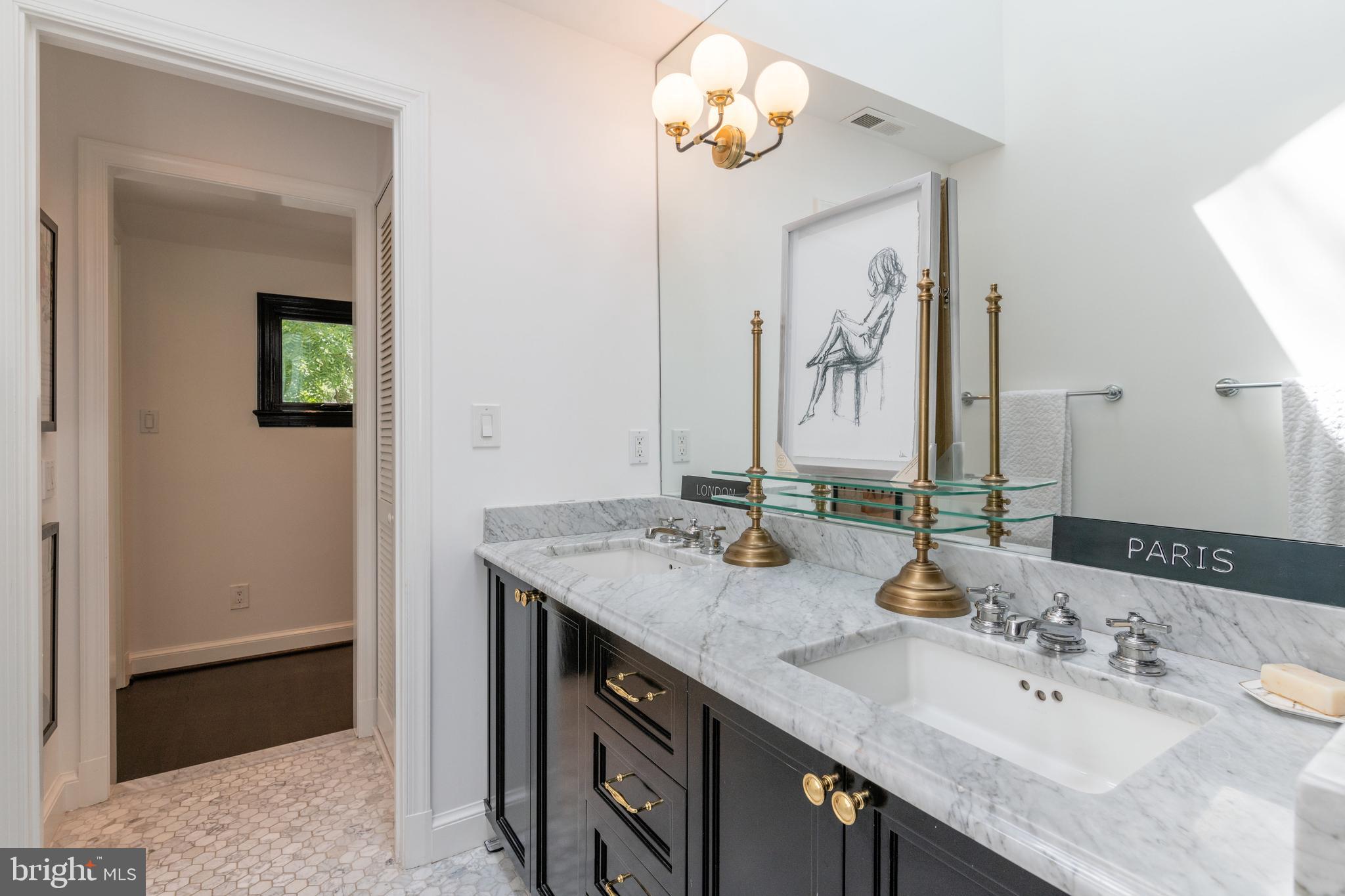 BEVERLEY HILLS - Residential