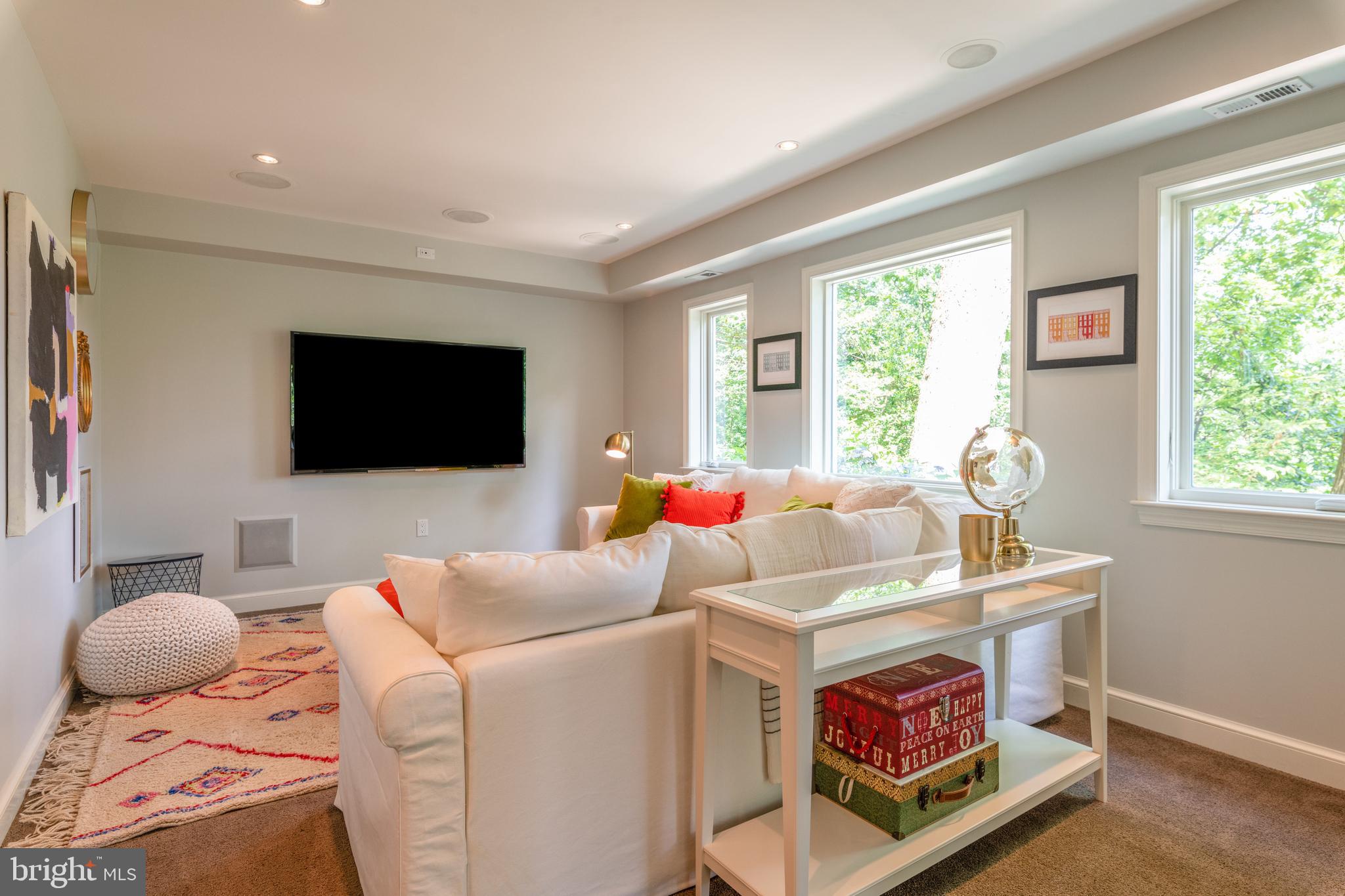 BEVERLEY HILLS - Residential